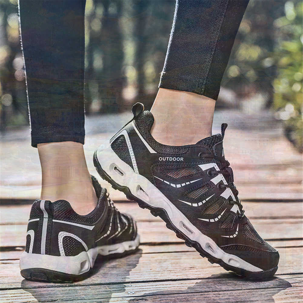 Sumer Round Tip Silver Sneaker - Luxury Lifestyle Girl บทวิจารณ์และราคา